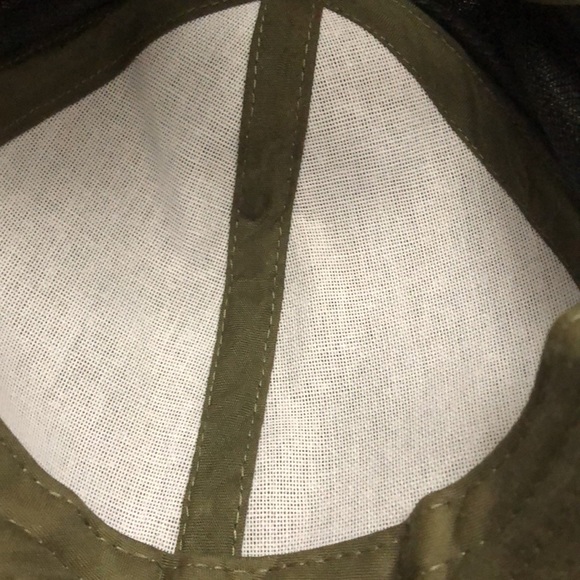 David and Young Crushed Velvet Cap - Picture 3 of 3